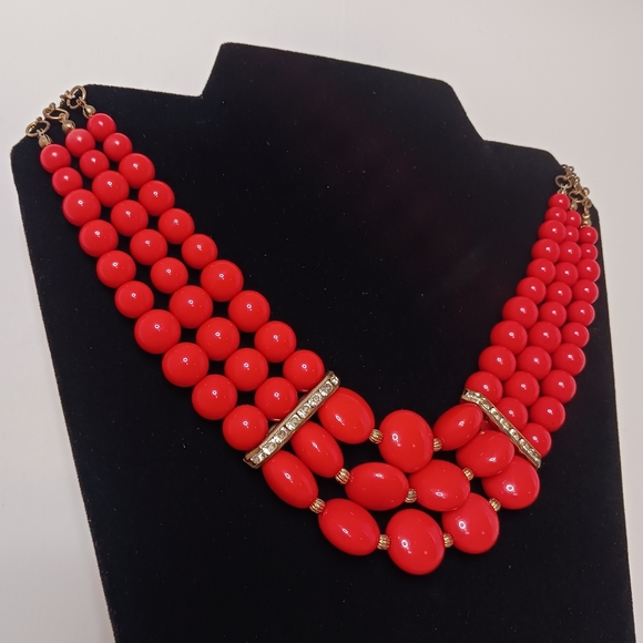 Red 3 Strand Beaded Layered Statement Necklace With Rhinestones 80s Vintage - Picture 4 of 9